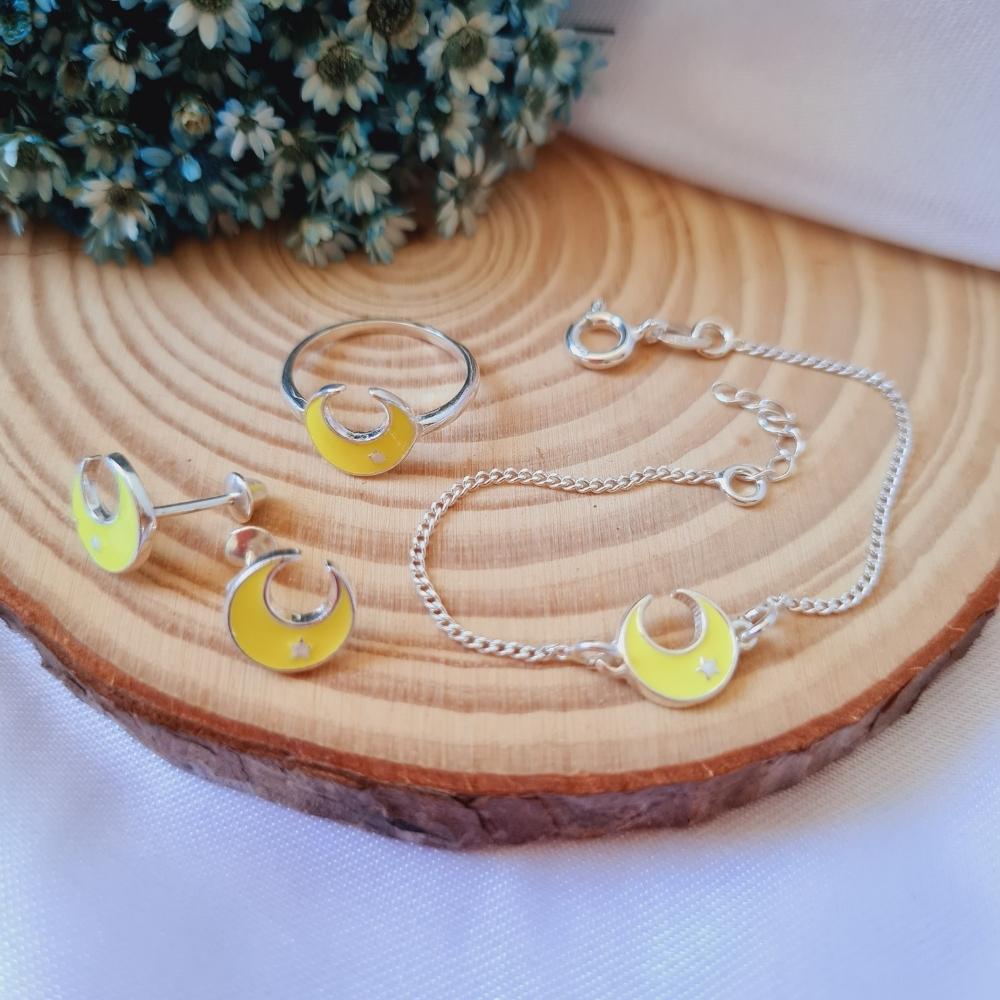 21ad6157fc671c8ea7e0ee6751293e9a.jpg Conjunto de prata infantil lua amarela - Imagem 1