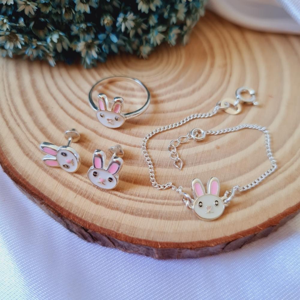 26a60bdca20d34067d06bb5b78e319f3.jpg Conjunto de prata infantil coelho - Imagem 1
