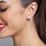 Brinco de prata 925 coração cravejado com zircônias cristal - Imagem 2