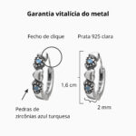 Brinco de prata 925 argolinha mini com corações e zircônias azul turquesa 1,1 cm - Imagem 3