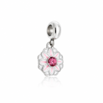 Berloque pingente flor de lótus resinado rosa com zircônia aço inox