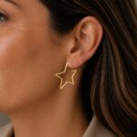 Brinco argola estrela grande tarraxa banhado a ouro 18k - Imagem 2
